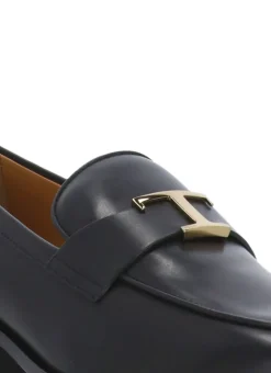 Mocassino in pelle con tacco