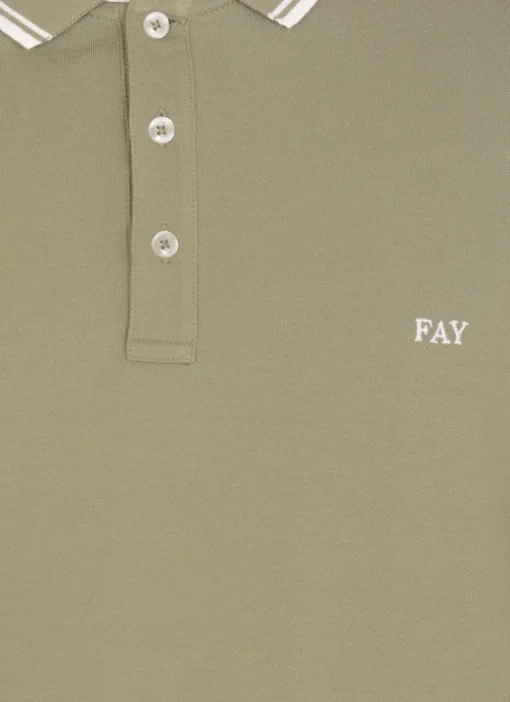 Polo con logo