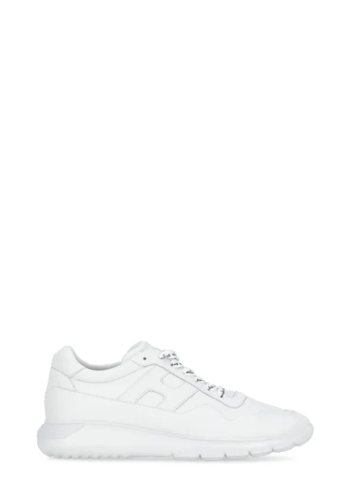 Sneakers Interactive