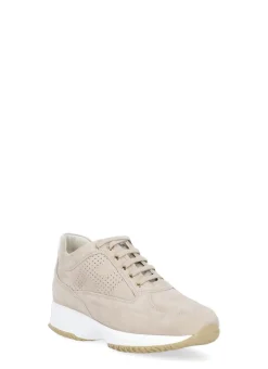 Sneakers Interactive