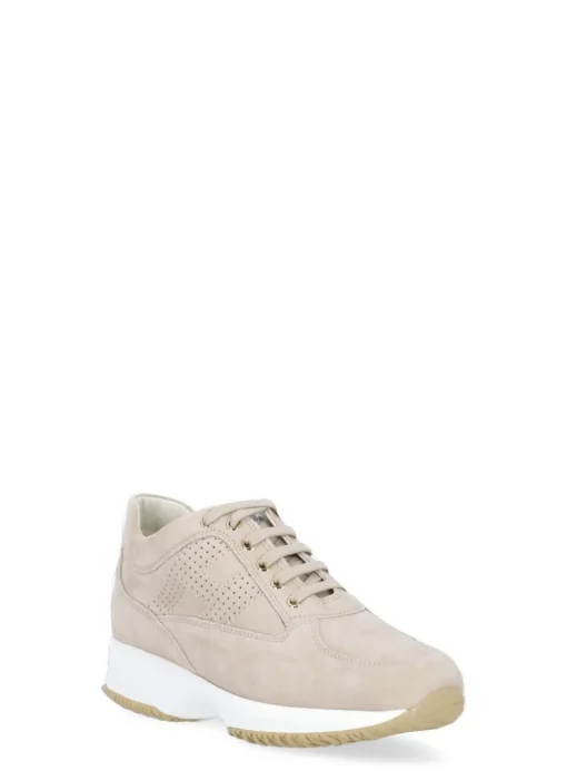 Sneakers Interactive