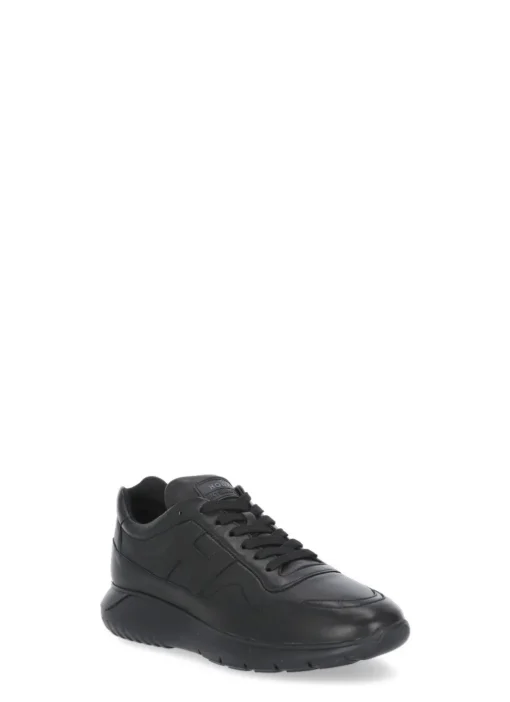 Sneakers Interactive 3