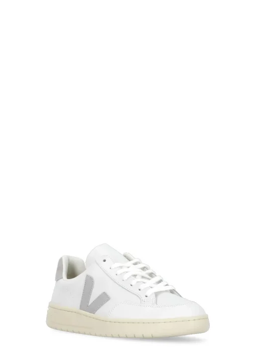 Sneakers V-12