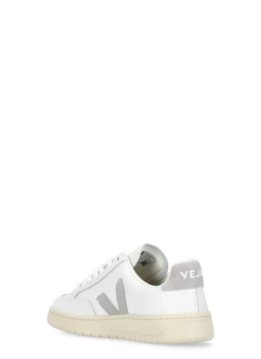 Sneakers V-12
