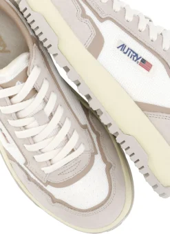 Sneakers Wildpace Low