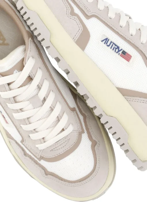 Sneakers Wildpace Low