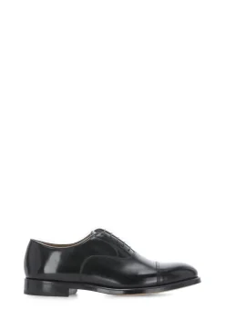 Stringate in pelle liscia