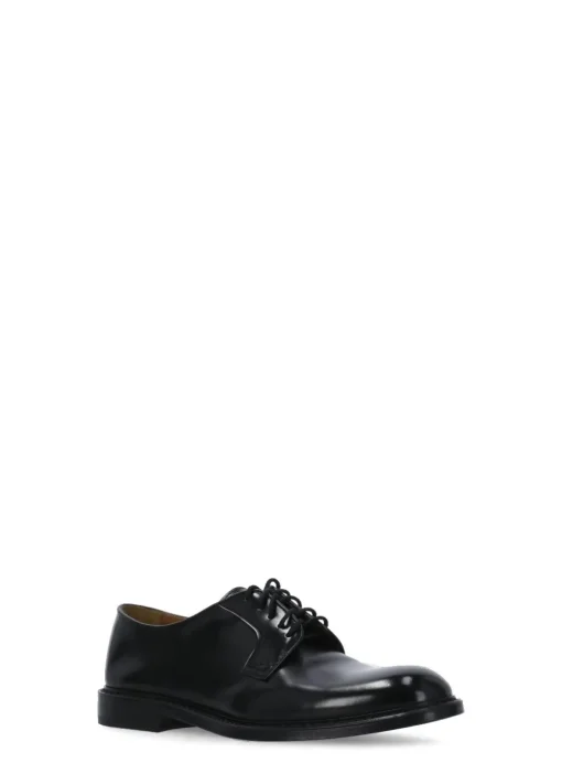 Stringate in pelle liscia
