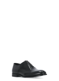 Stringate in pelle liscia