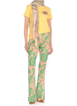 T-shirt con ricamo
