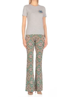 T-shirt con ricamo