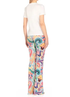 T-shirt con ricamo