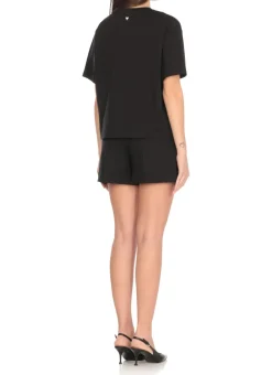 T-shirt con ricamo