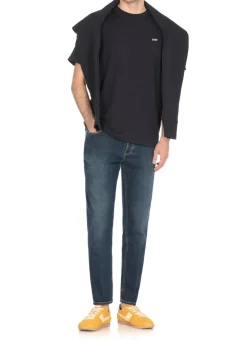 T-shirt Main